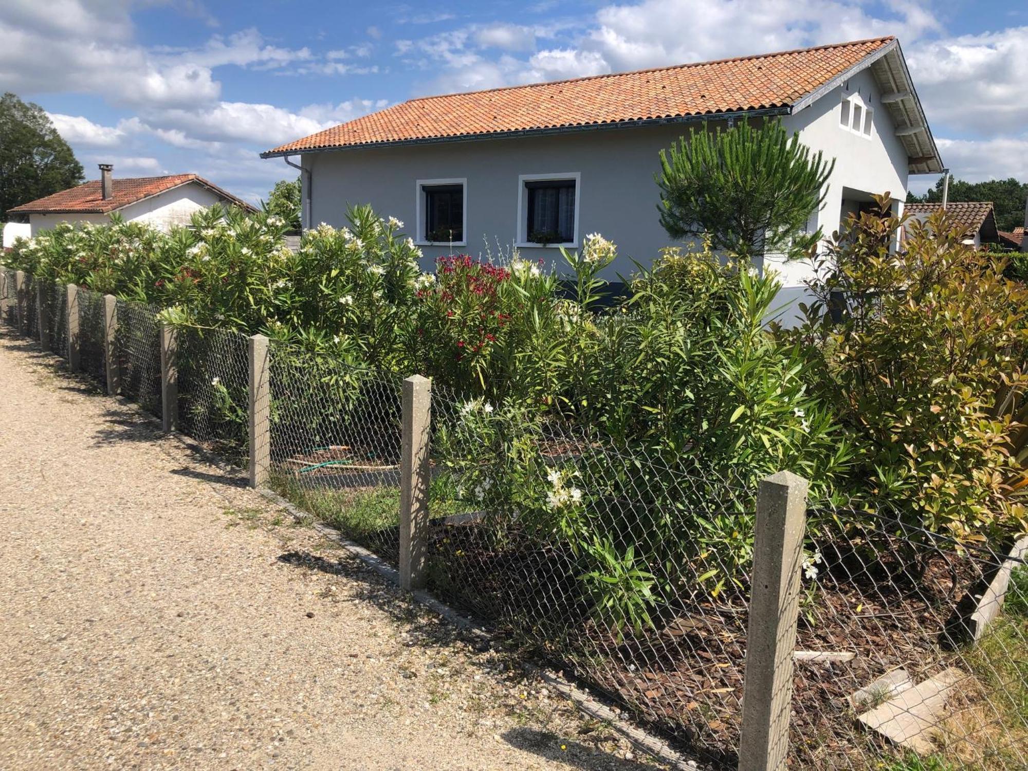 Les Logis D'Argent Studio Independant Parking Entree Autonome Linge De Lit Et Serviettes Wifi Fibre Tv Connectee 米尼赞海滩 外观 照片